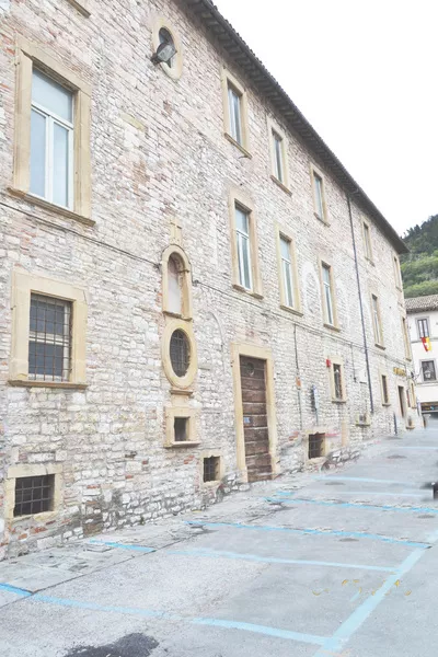 Gubbio, dieci passi nel quartiere di San Martino - Cya On The Road