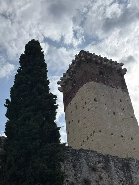 The memory of Sir Merlon: a medieval tour of Montorio Veronese - Cya On The Road